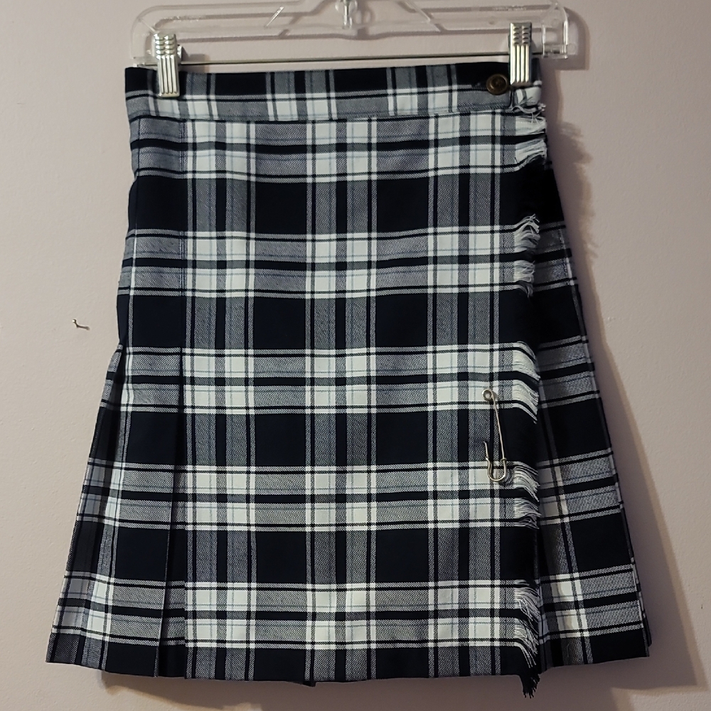 McCarthys W26-27 Black and White Plaid A-Line Skirt